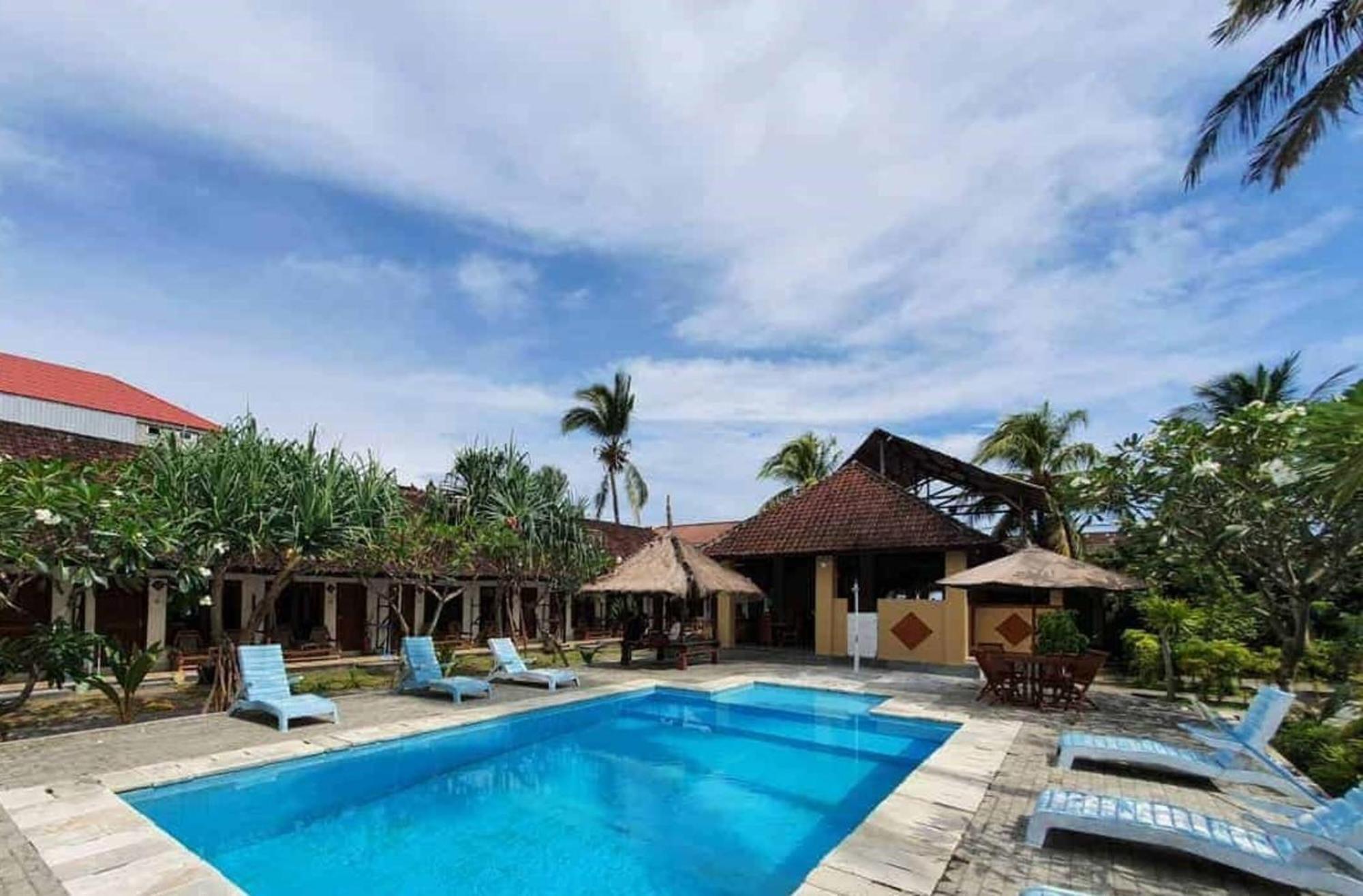 Gguesthouse Kuta  Extérieur photo